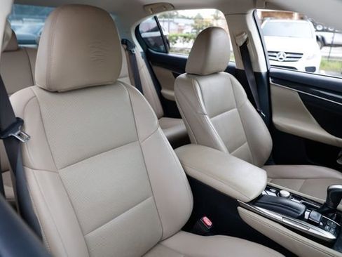 Used 2016 Lexus GS 200t 4dr Sedan RWD image 19