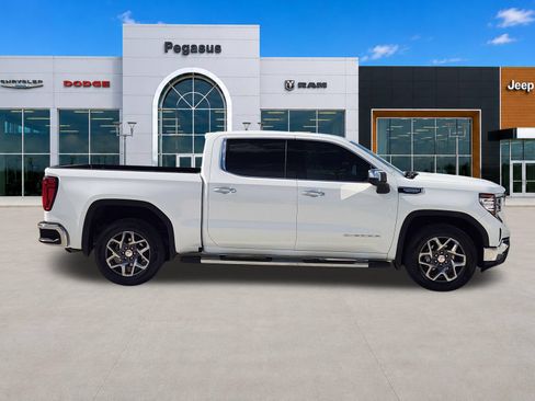 Used 2024 GMC Sierra 1500 SLT RWD image 7