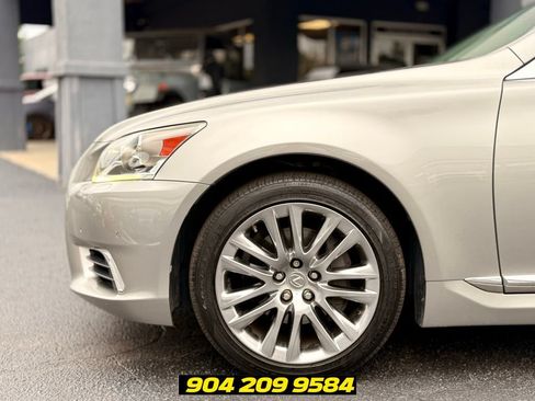 Used 2016 Lexus LS 460 w/ Comfort Package RWD image 14