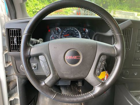 Used 2022 GMC Savana 3500 Work Van w/ Power Convenience Package image 15