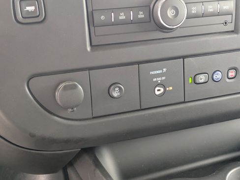 New 2025 Chevrolet Express 3500 w/ Power Convenience Package image 18