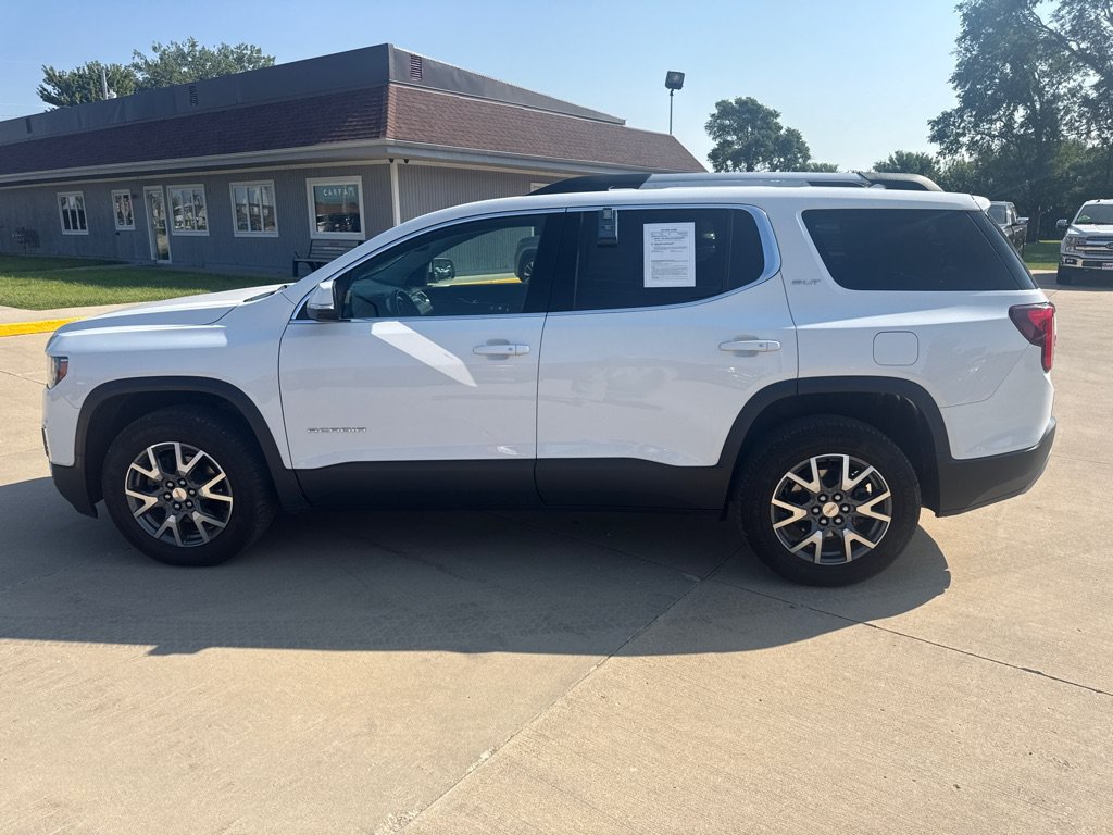 Used 2023 GMC Acadia SLT FWD image 2