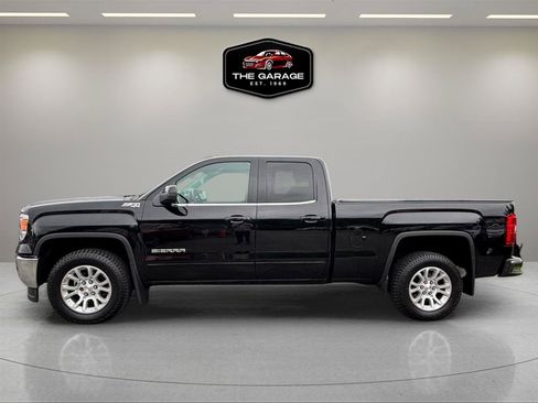 Used 2015 GMC Sierra 1500 SLE w/ SLE Value Package AWD/4WD image 2