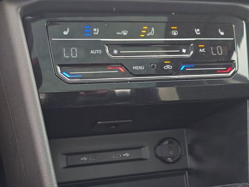 New 2025 Volkswagen Taos SEL image 23