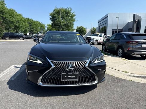 Used 2021 Lexus ES 350 w/ Premium Package FWD image 2