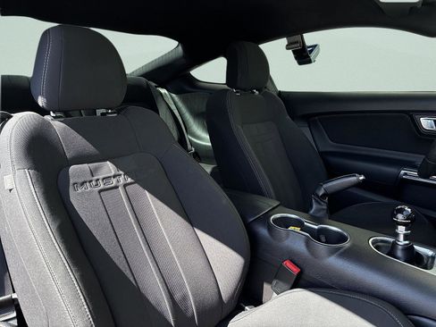 Used 2019 Ford Mustang GT RWD image 29