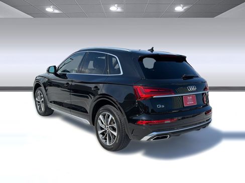 Certified 2023 Audi Q5 2.0T Premium w/ Convenience Package AWD/4WD image 3