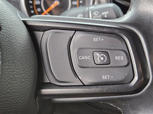 Used 2018 Jeep Wrangler Unlimited Sport S image 30