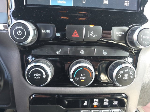 Used 2025 RAM 1500 Big Horn AWD/4WD image 8