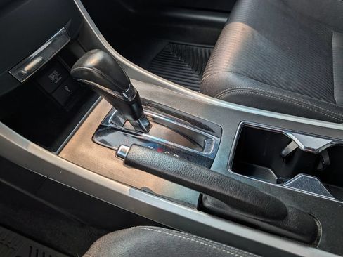 Used 2015 Honda Accord Sport image 7