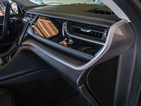 Used 2022 Jeep Grand Cherokee Limited 4xe image 40