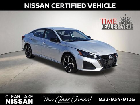 Certified 2025 Nissan Altima 2.5 SR FWD image 9