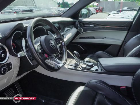 Used 2019 Alfa Romeo Stelvio Quadrifoglio w/ Driver Assist Dynamic Package AWD/4WD image 21