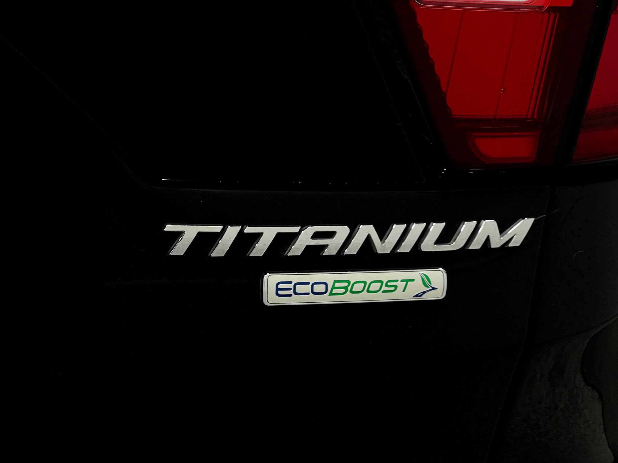 Used 2019 Ford Escape Titanium FWD image 40
