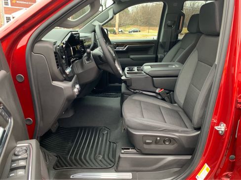 Used 2024 GMC Sierra 1500 Elevation image 10