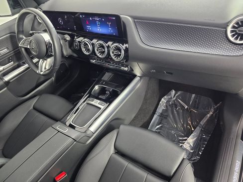Certified 2025 Mercedes-Benz GLA 250 image 28