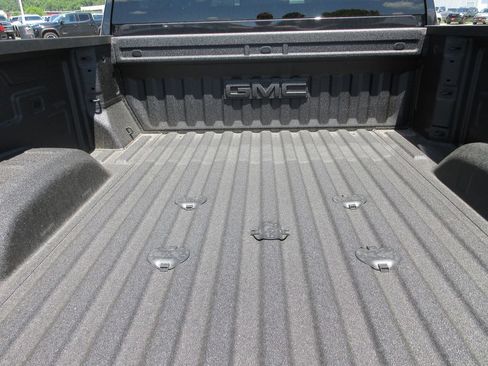 New 2026 GMC Sierra 2500 AT4 AWD/4WD image 7
