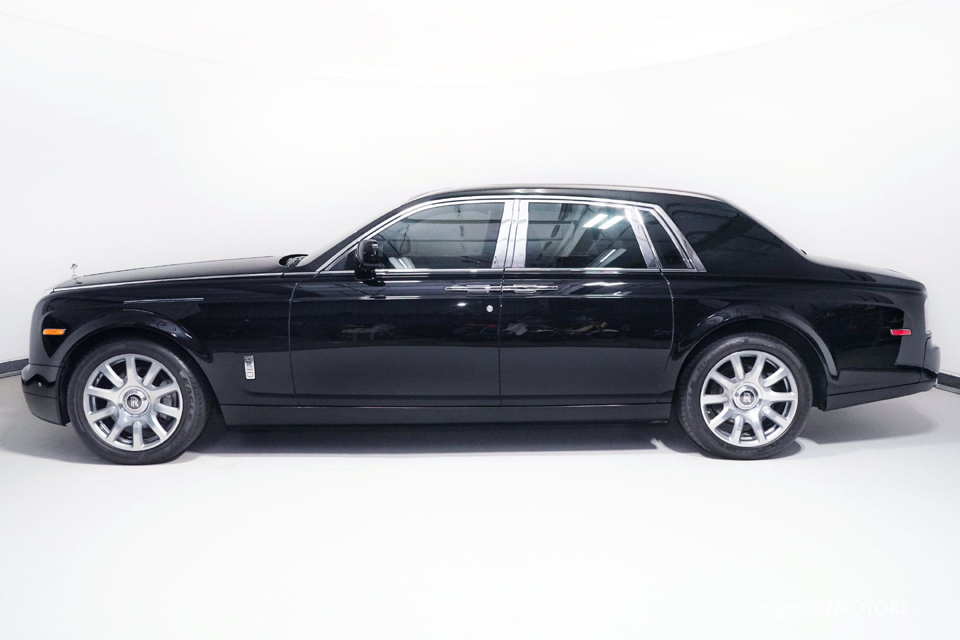 Used 2013 Rolls-Royce Phantom Sedan RWD image 4