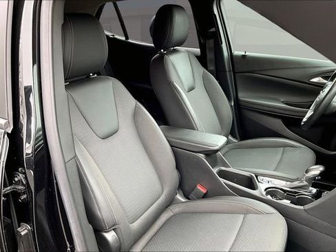 Certified 2023 Buick Encore GX Select w/ Sport Touring Package image 9