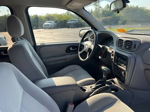 Used 2007 Chevrolet TrailBlazer LS w/ LS Preferred Equipment Group AWD/4WD image 9