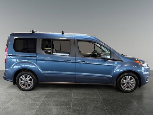 Used 2022 Ford Transit Connect XLT w/ Trailer Tow Package FWD image 10