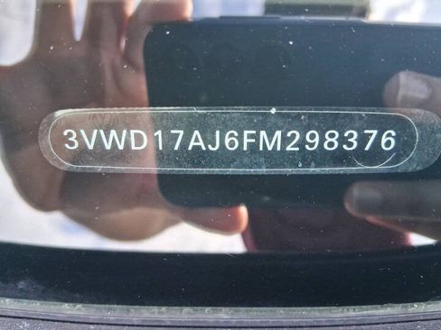Used 2015 Volkswagen Jetta SE FWD image 15