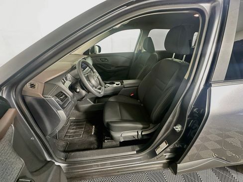 Used 2023 Nissan Rogue S AWD/4WD image 13