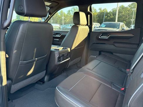 Used 2024 GMC Sierra 1500 Denali w/ Technology Package image 19