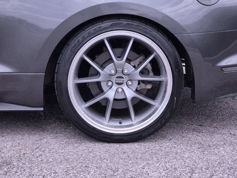 Used 2016 Ford Mustang GT RWD image 14