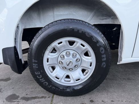 Used 2020 Nissan NV 1500 SV image 15