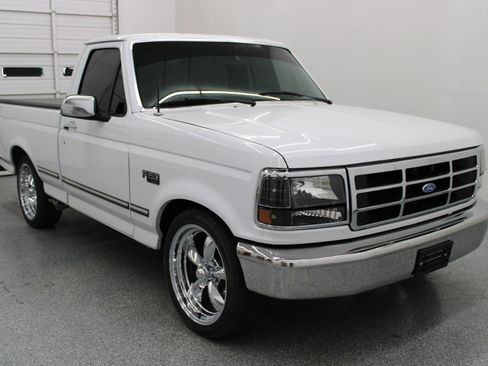 Used 1995 Ford F150 XL image 4
