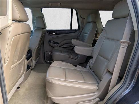 Used 2016 GMC Yukon SLT w/ HD Trailering Package image 17