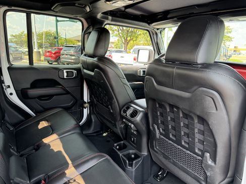 Used 2022 Jeep Gladiator Rubicon w/ Cold Weather Group image 34