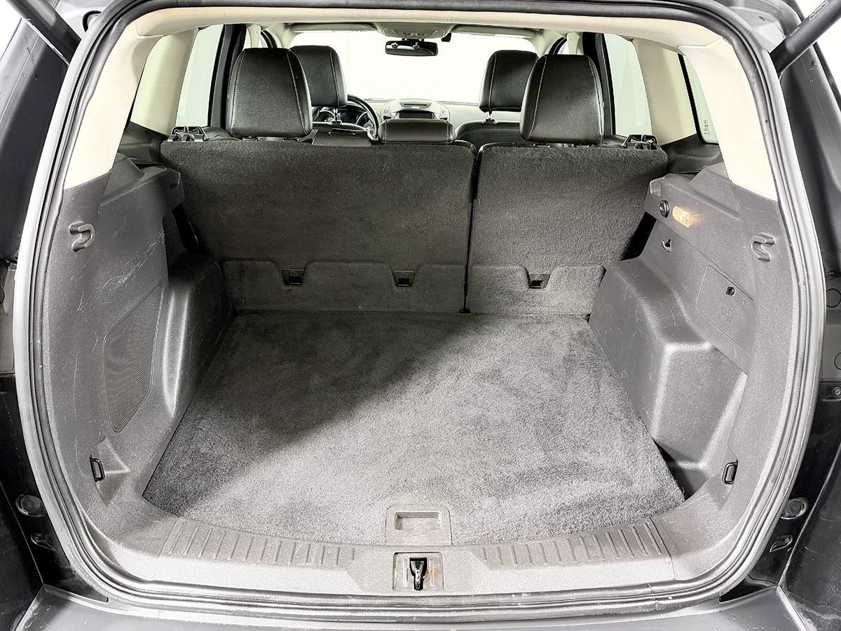 Used 2014 Ford Escape Titanium w/ Equipment Group 401A AWD/4WD image 15