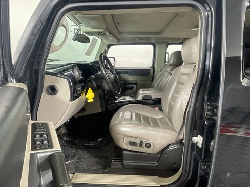 Used 2003 HUMMER H2 w/ Preferred Equipment Group AWD/4WD image 13