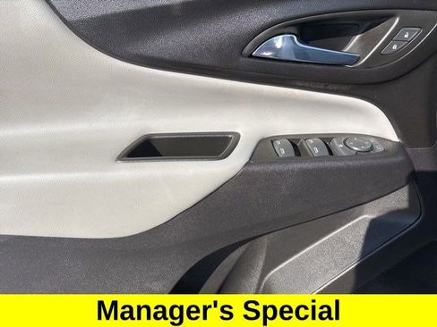 Used 2022 Chevrolet Equinox LS w/ LS Convenience Package image 13