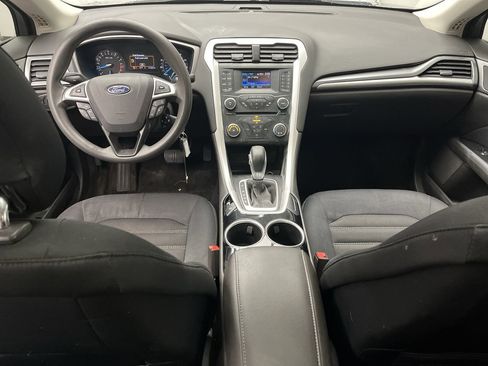 Used 2013 Ford Fusion SE image 4
