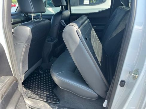 Used 2020 Toyota Tacoma Limited AWD/4WD image 7