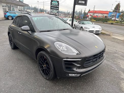 Used 2017 Porsche Macan GTS image 9