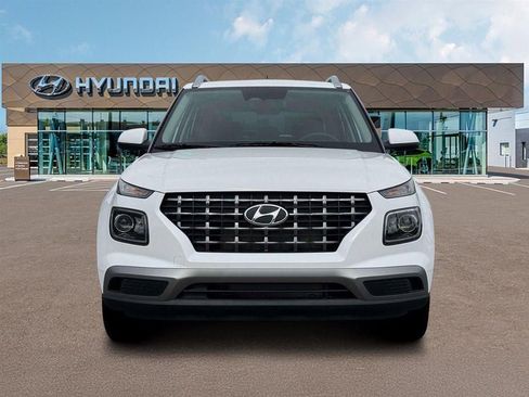 New 2026 Hyundai Venue SEL FWD image 12