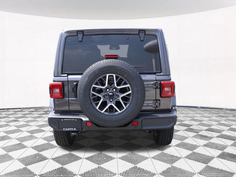 New 2026 Jeep Wrangler Unlimited Sahara AWD/4WD image 13