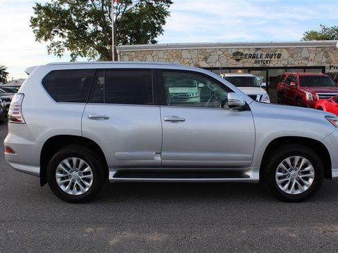 Used 2015 Lexus GX 460 w/ Premium Package AWD/4WD image 7