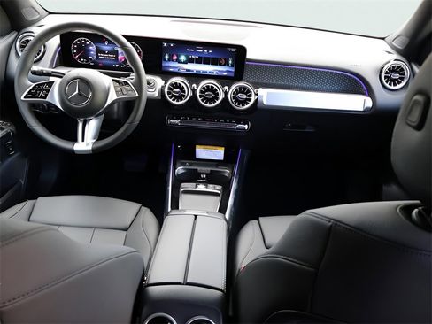 New 2025 Mercedes-Benz GLB 250 4MATIC image 15
