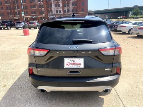 Used 2020 Ford Escape SEL image 7