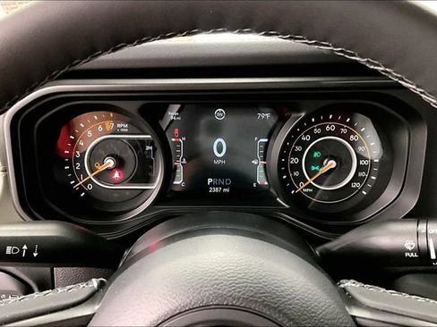 Used 2026 Jeep Gladiator Mojave AWD/4WD image 27