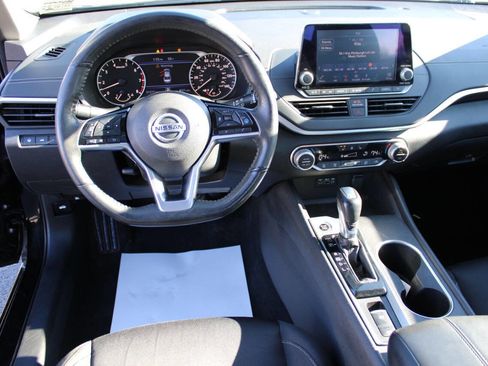 Used 2019 Nissan Altima 2.5 SV image 17