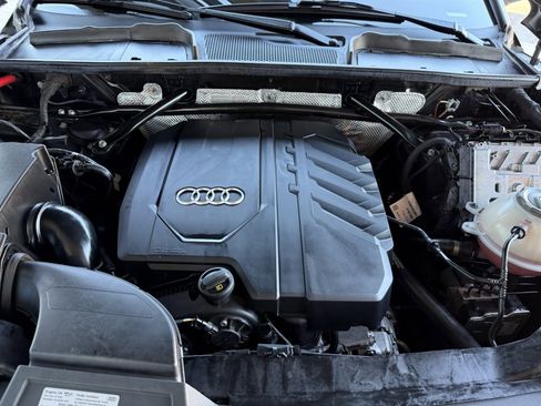 Used 2023 Audi Q5 2.0T Prestige w/ Prestige Package image 47