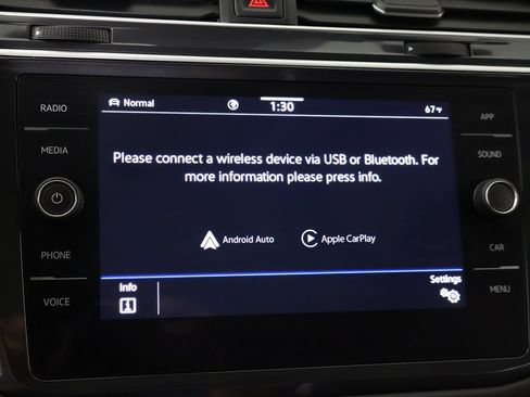 Certified 2024 Volkswagen Tiguan SE R-Line AWD/4WD image 47