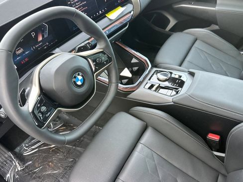 Used 2025 BMW X3 xDrive30i w/ Convenience Package AWD/4WD image 4