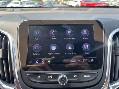 Used 2021 Chevrolet Equinox Premier image 27